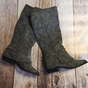 Women’s Grey riding boots Not Rated Yoko size 11